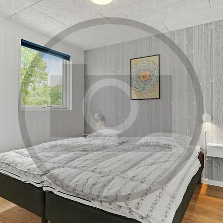 6 Bedroom Awesome In * Glesborg