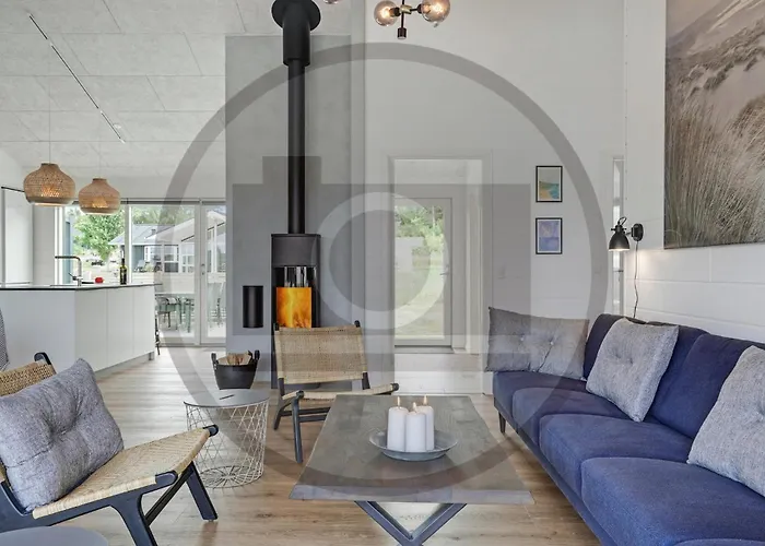 6 Bedroom Awesome In Casa vacanze *